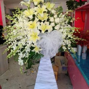 Vong-hoa-chia-buon-tang-le-gia-re