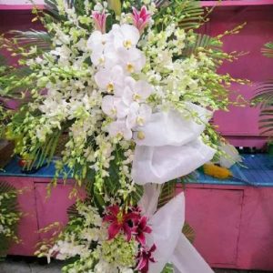 Vong-hoa-chia-buon-tang-le-gia-re