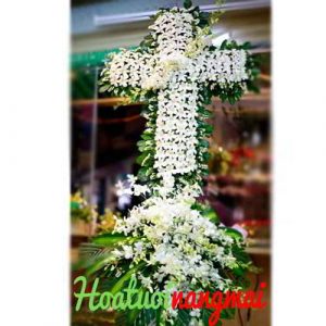 CB2070-hoa-chia-buon-tang-le-chu-thap-giao-xu